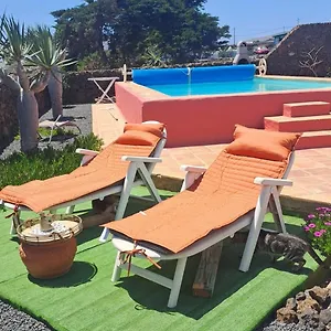 Couette-café Tipica Lanzarote House Only Adults, Tías